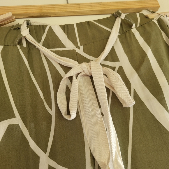 NWT aNYcase Made in Italy Viscose Green & White Lightweight Pants - Picture 3 of 9